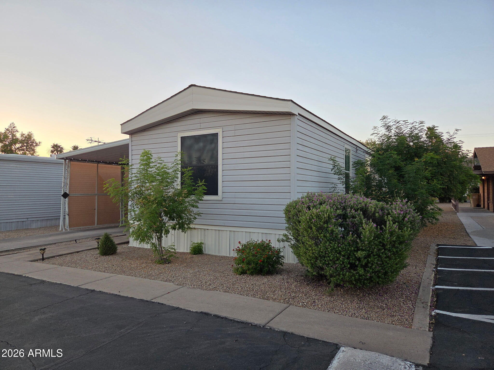 2523 E CONTENTION MINE Road 31, Phoenix, AZ 85032