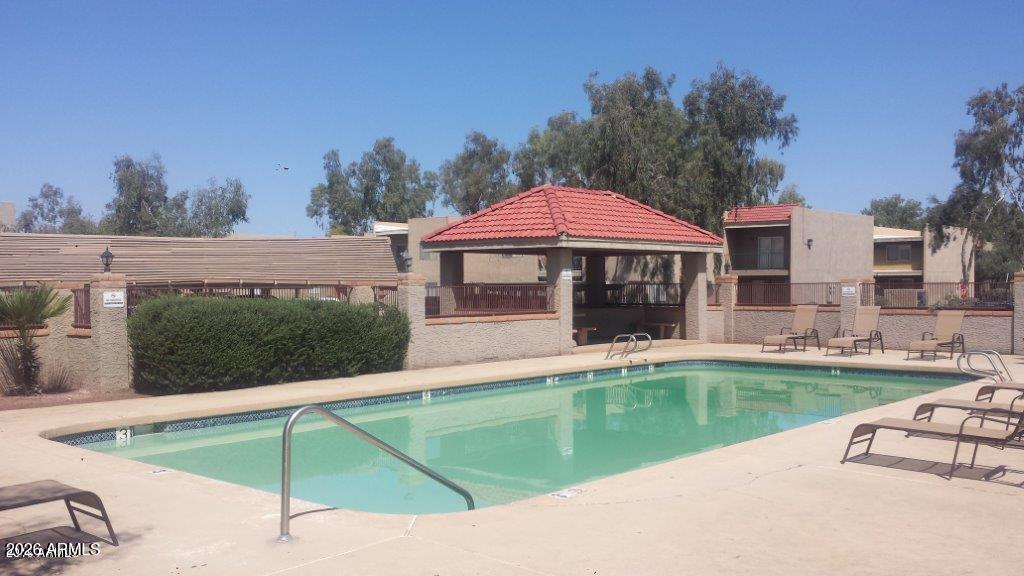 2833 E LE MARCHE Avenue, Phoenix, AZ 85032