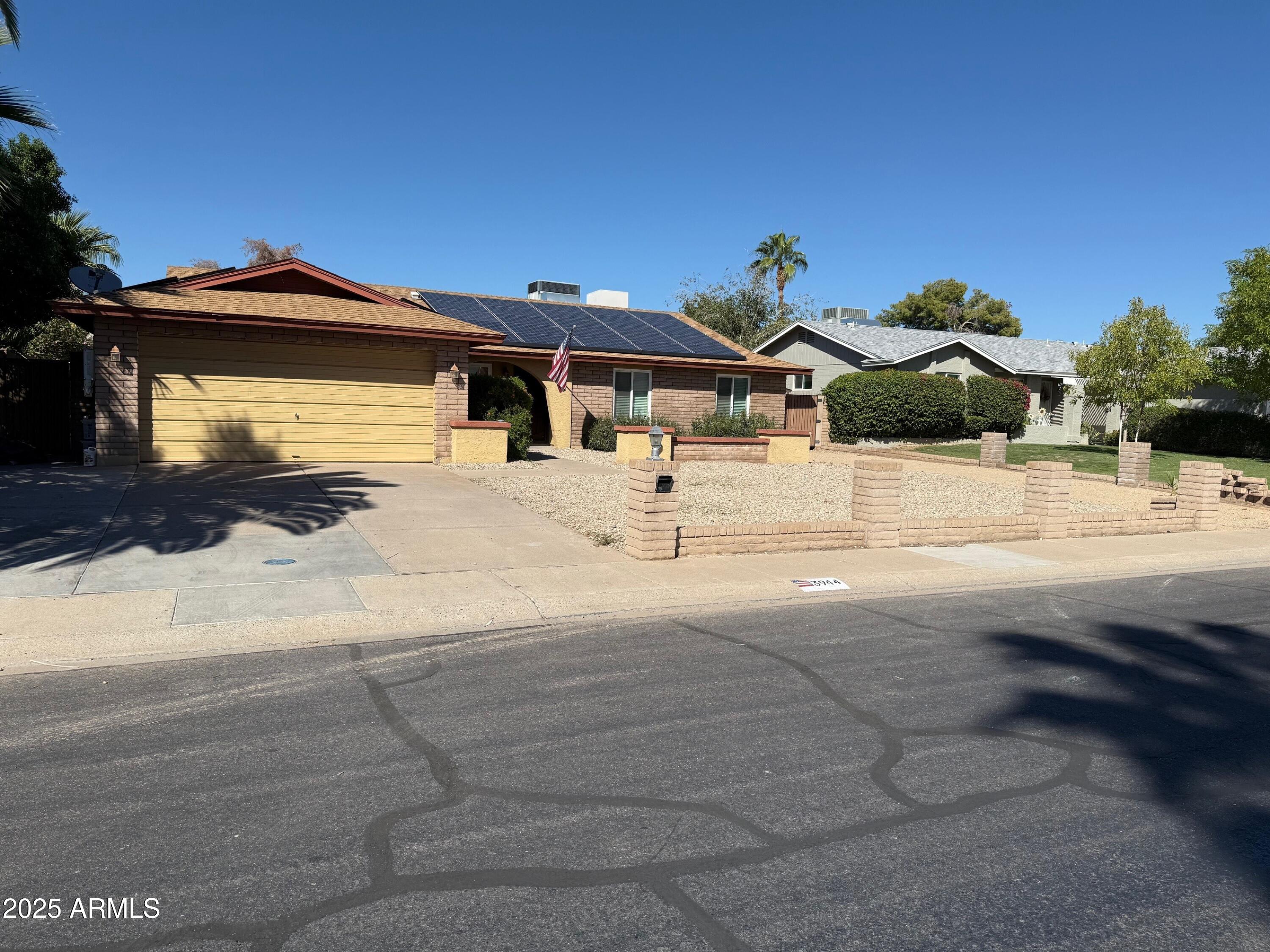 3944 W WOOD Drive, Phoenix, AZ 85029 — Photo 1 of 63