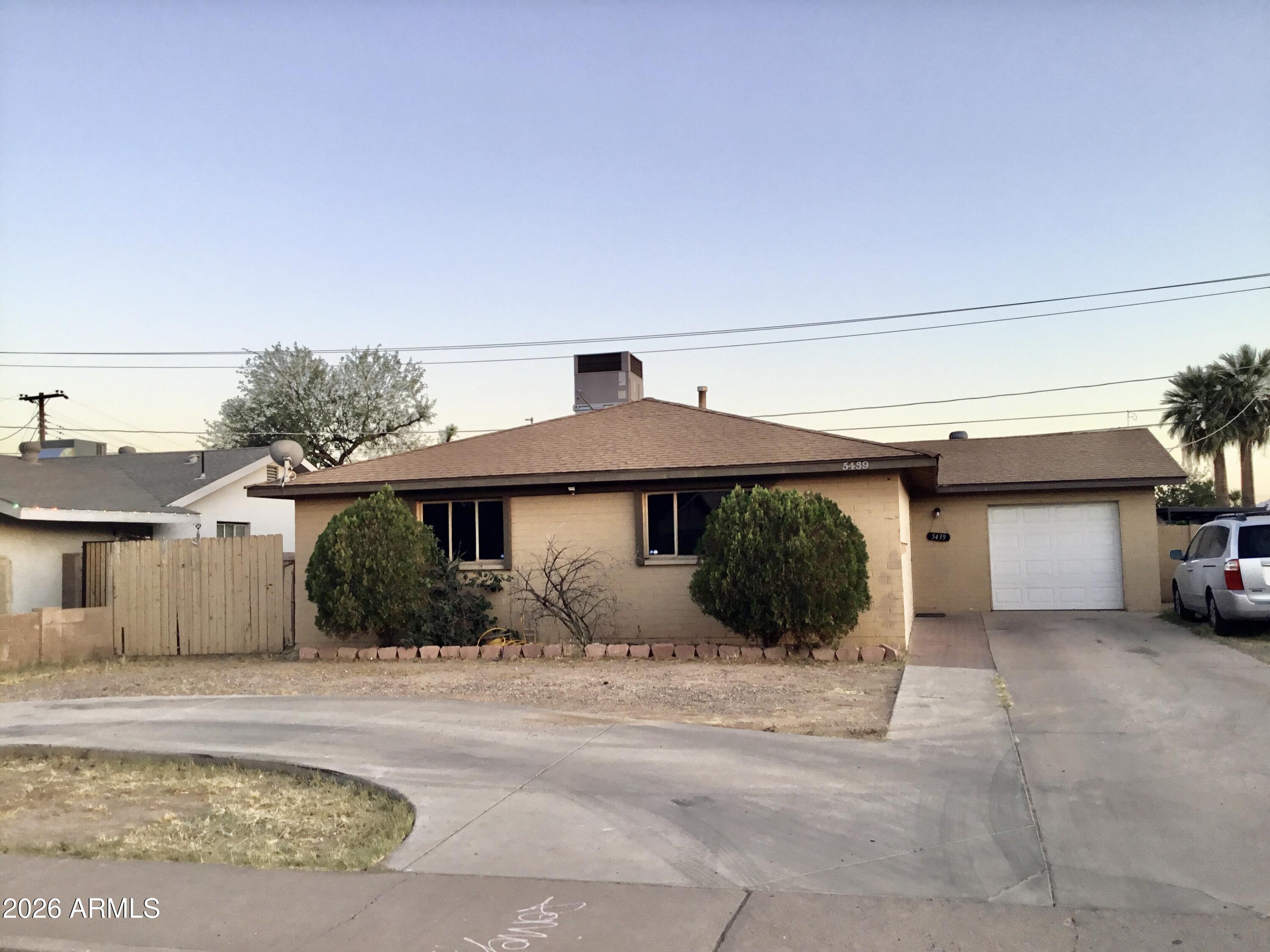 5439 W OSBORN Road, Phoenix, AZ 85031 — Photo 1 of 27