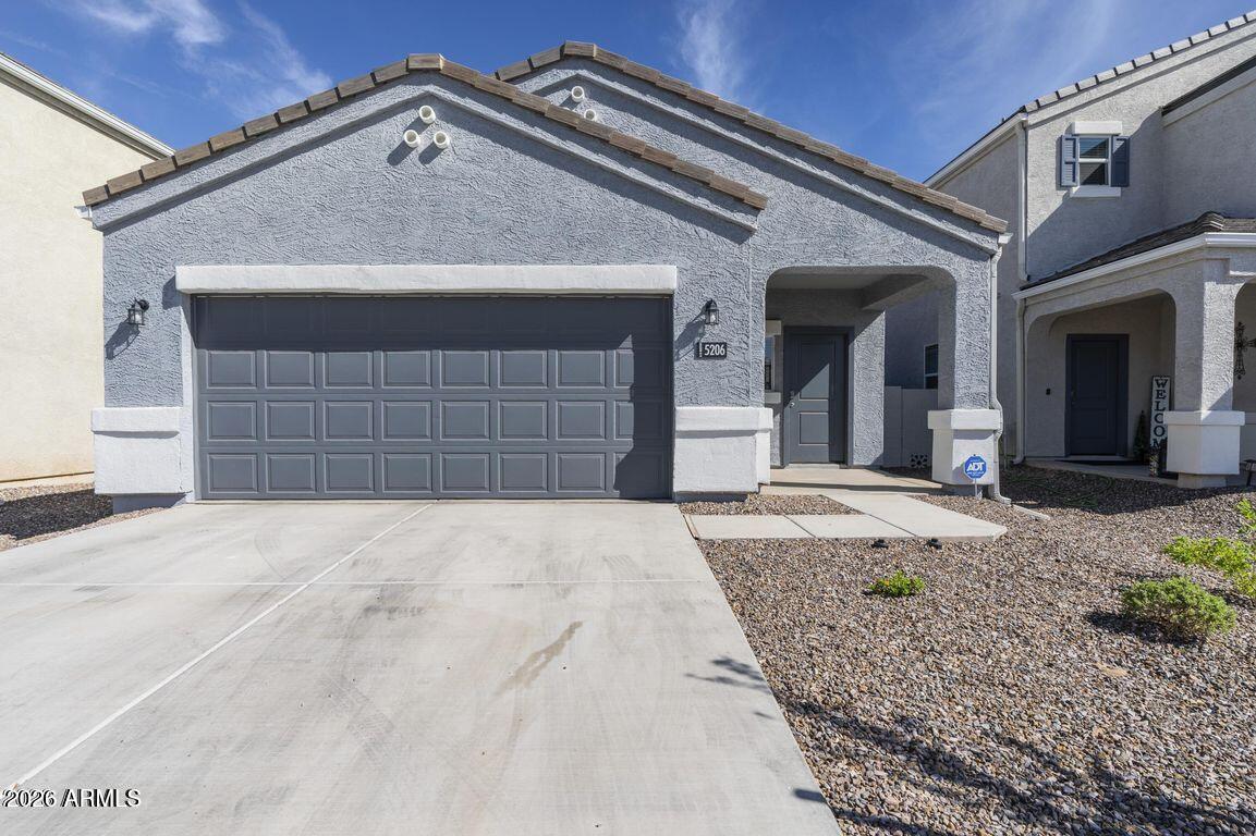5206 E Gummite Drive, San Tan Valley, AZ 85143