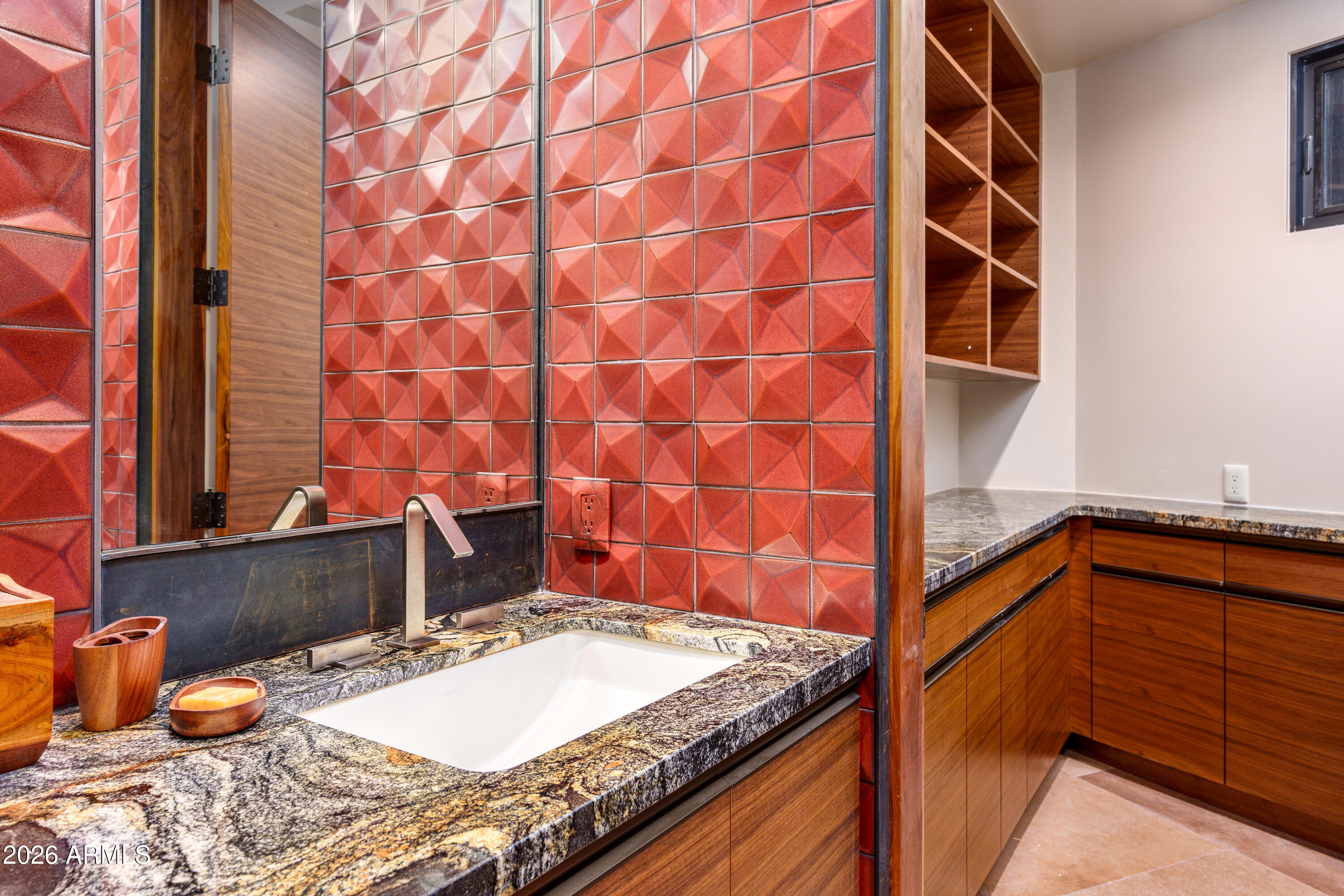 Thumbnail 32
