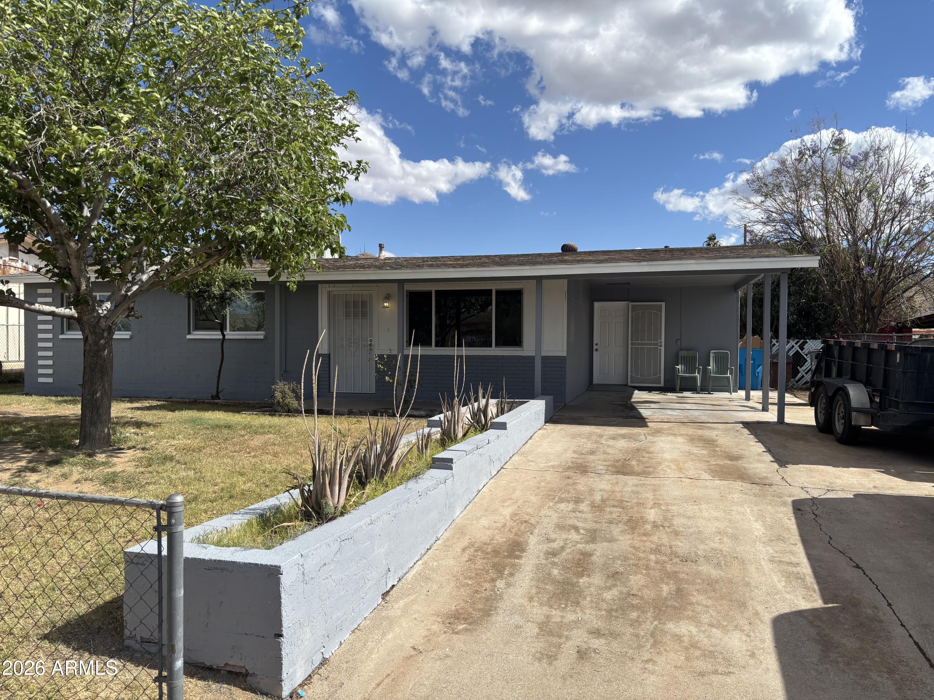 515 W LA MIRADA Drive, Phoenix, AZ 85041 — Photo 1 of 22