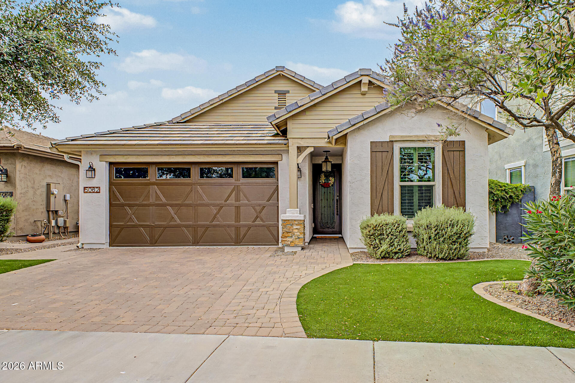 5062 S BRIDAL VAIL Drive, Gilbert, AZ 85298 — Photo 1 of 36