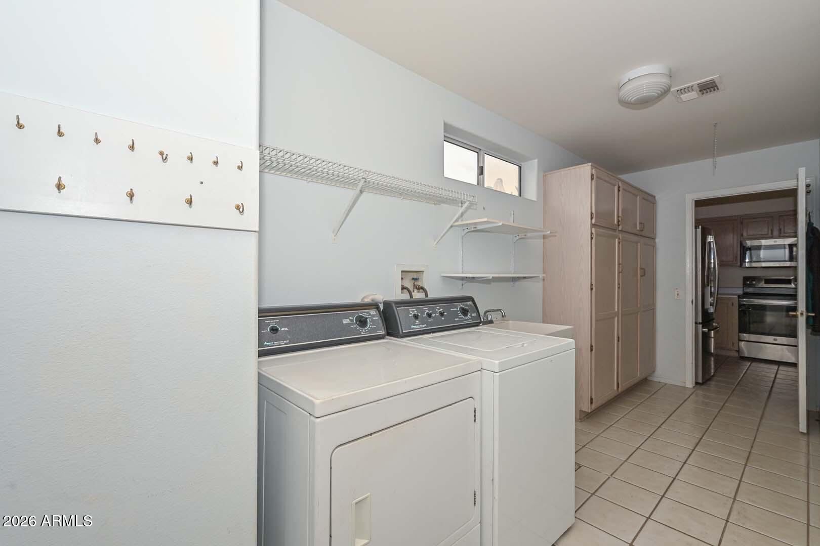 Thumbnail 28