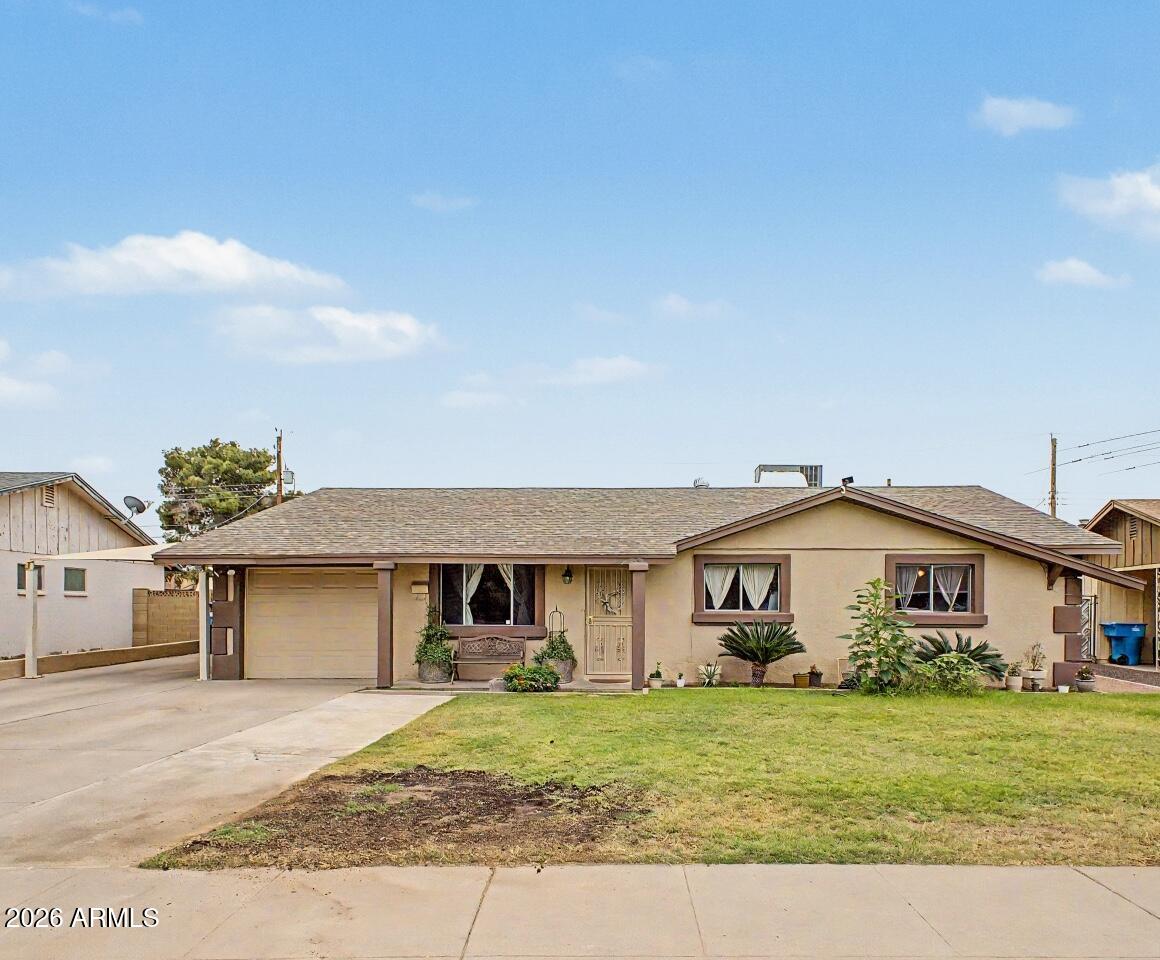 3613 W Echo Lane, Phoenix, AZ 85051 — Photo 1 of 30