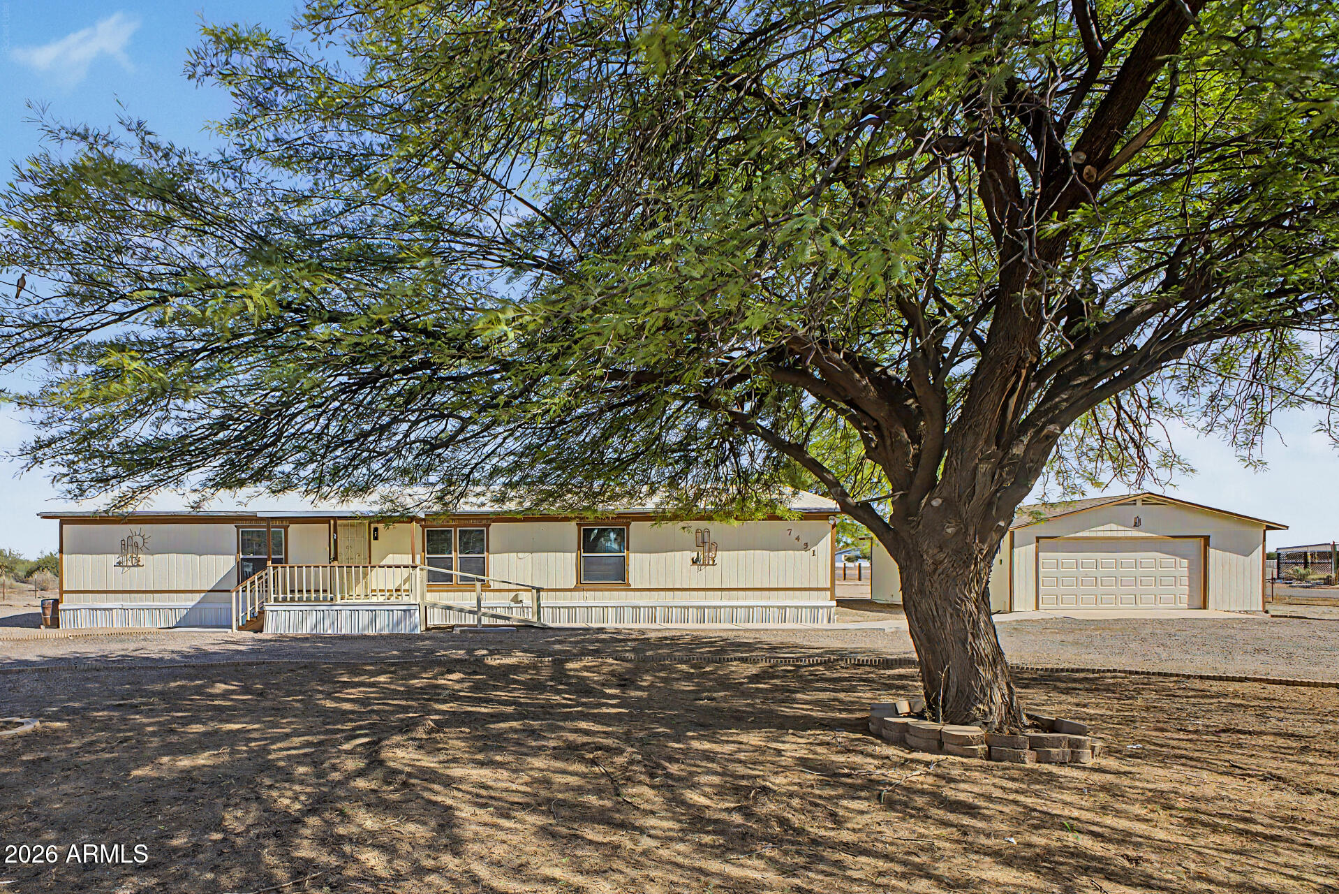 7451 W CABALLERO Court, Arizona City, AZ 85123