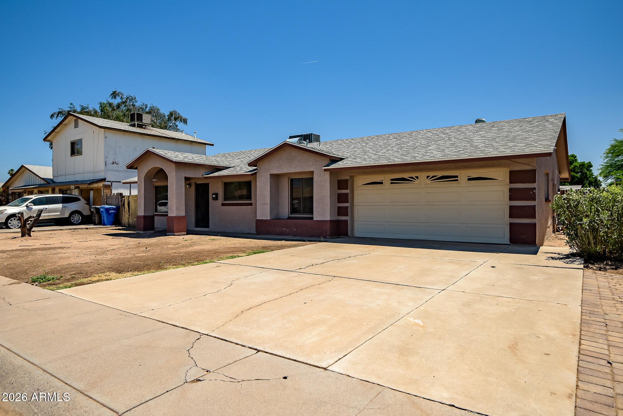 8813 W TURNEY Avenue, Phoenix, AZ 85037