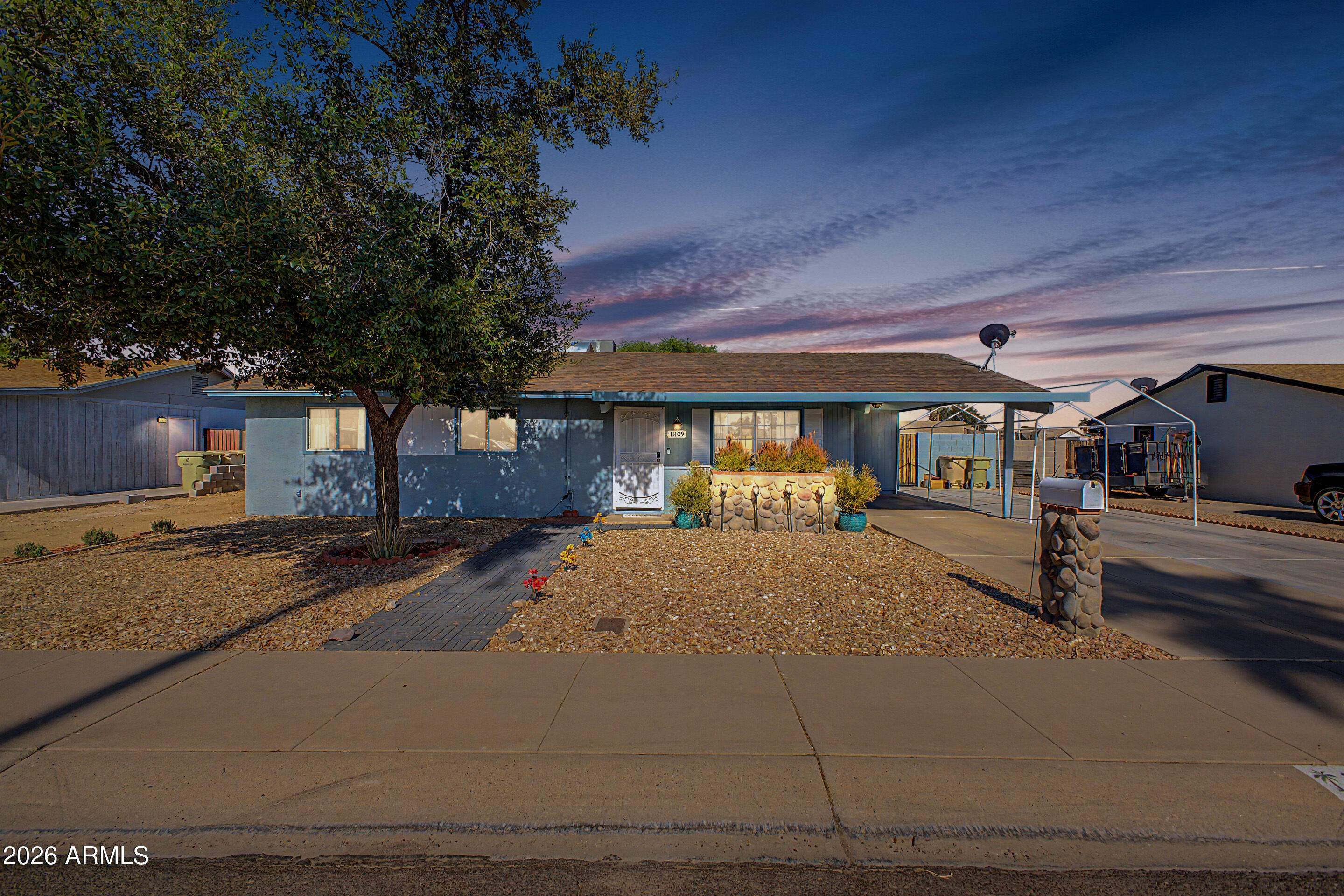 11409 N 57TH Drive, Glendale, AZ 85304 — Photo 1 of 28