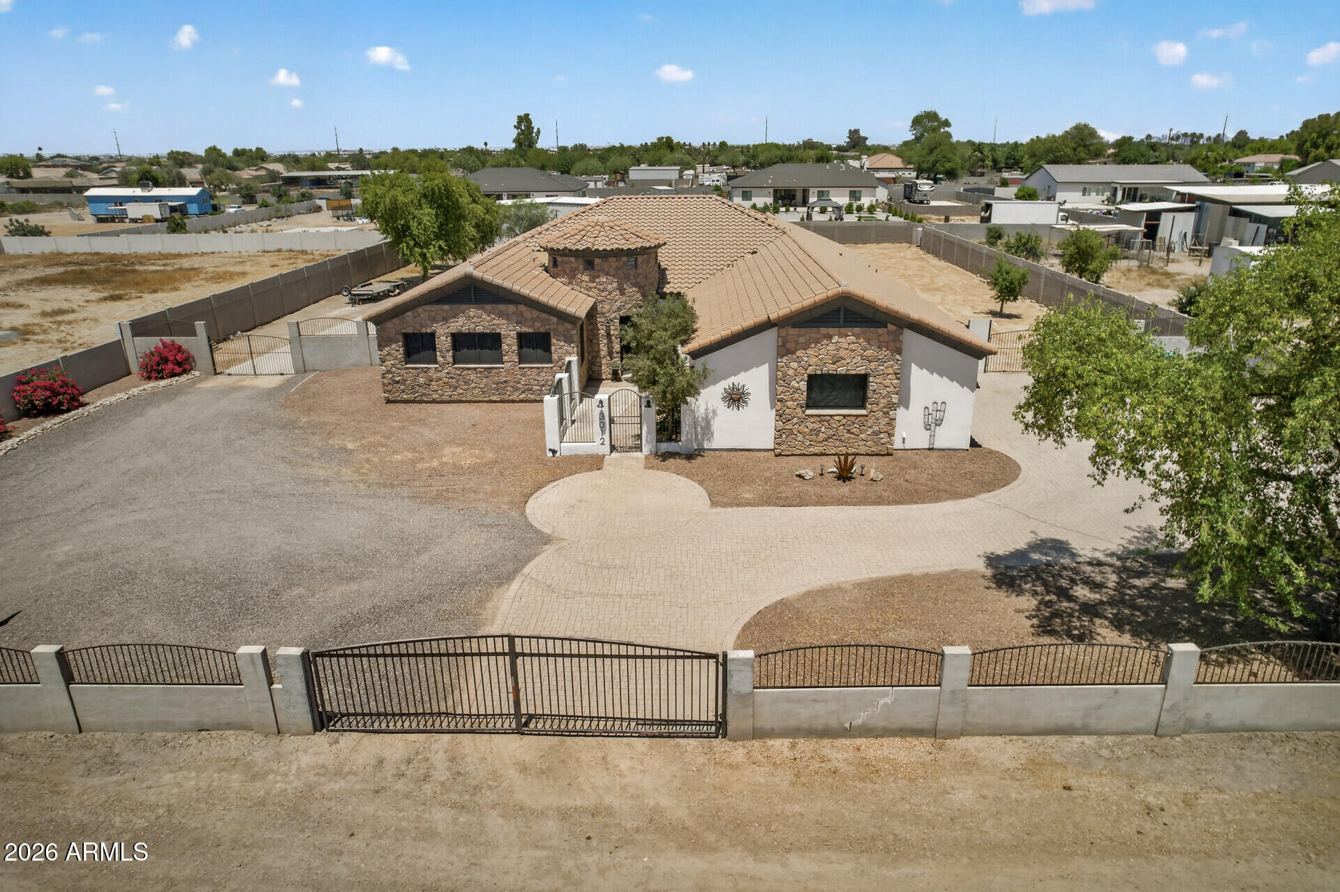 3012 W SOUTH MOUNTAIN Avenue, Laveen, AZ 85339 — Photo 1 of 41
