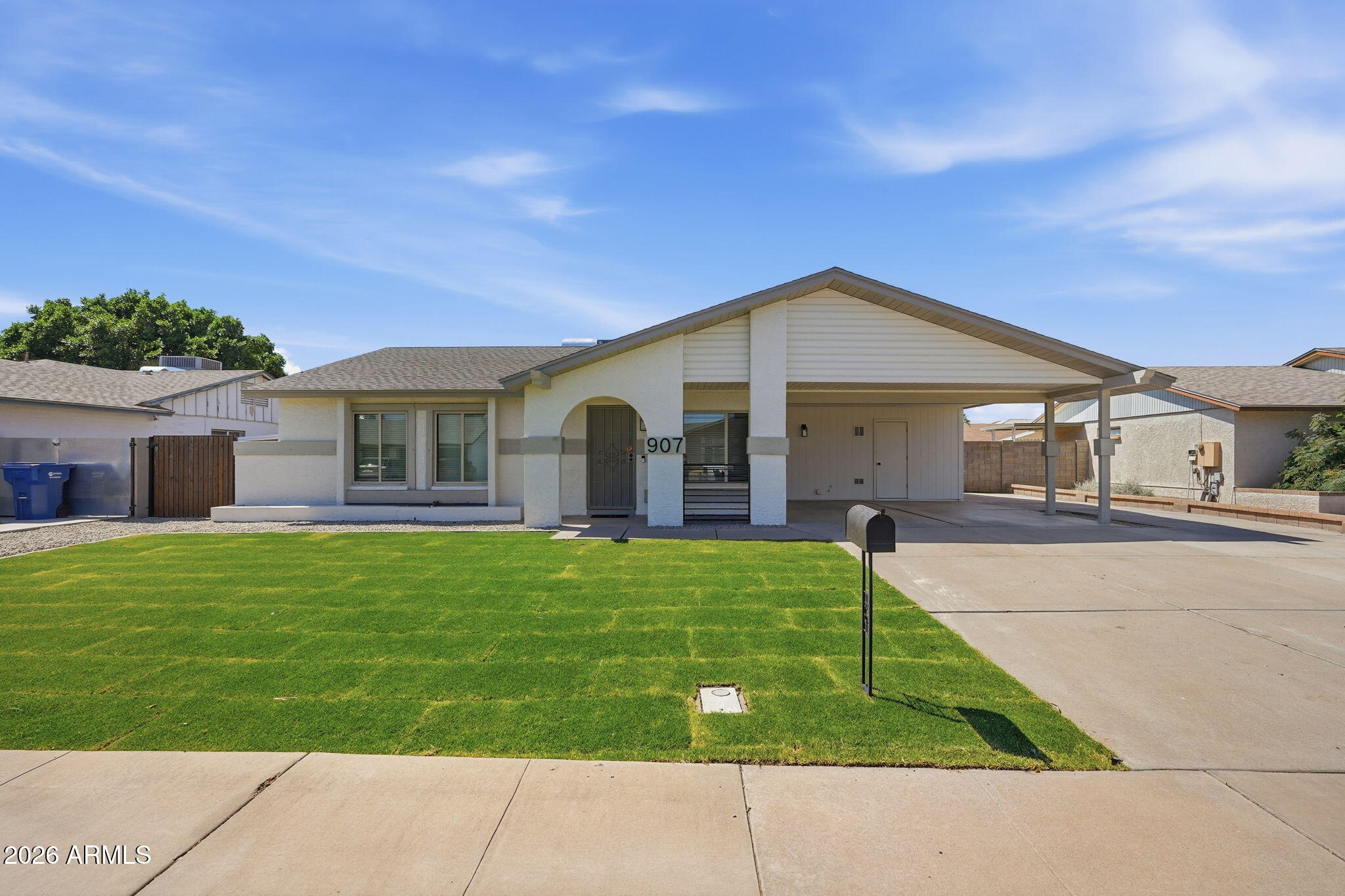 907 W Straford Drive, Chandler, AZ 85225 — Photo 1 of 25