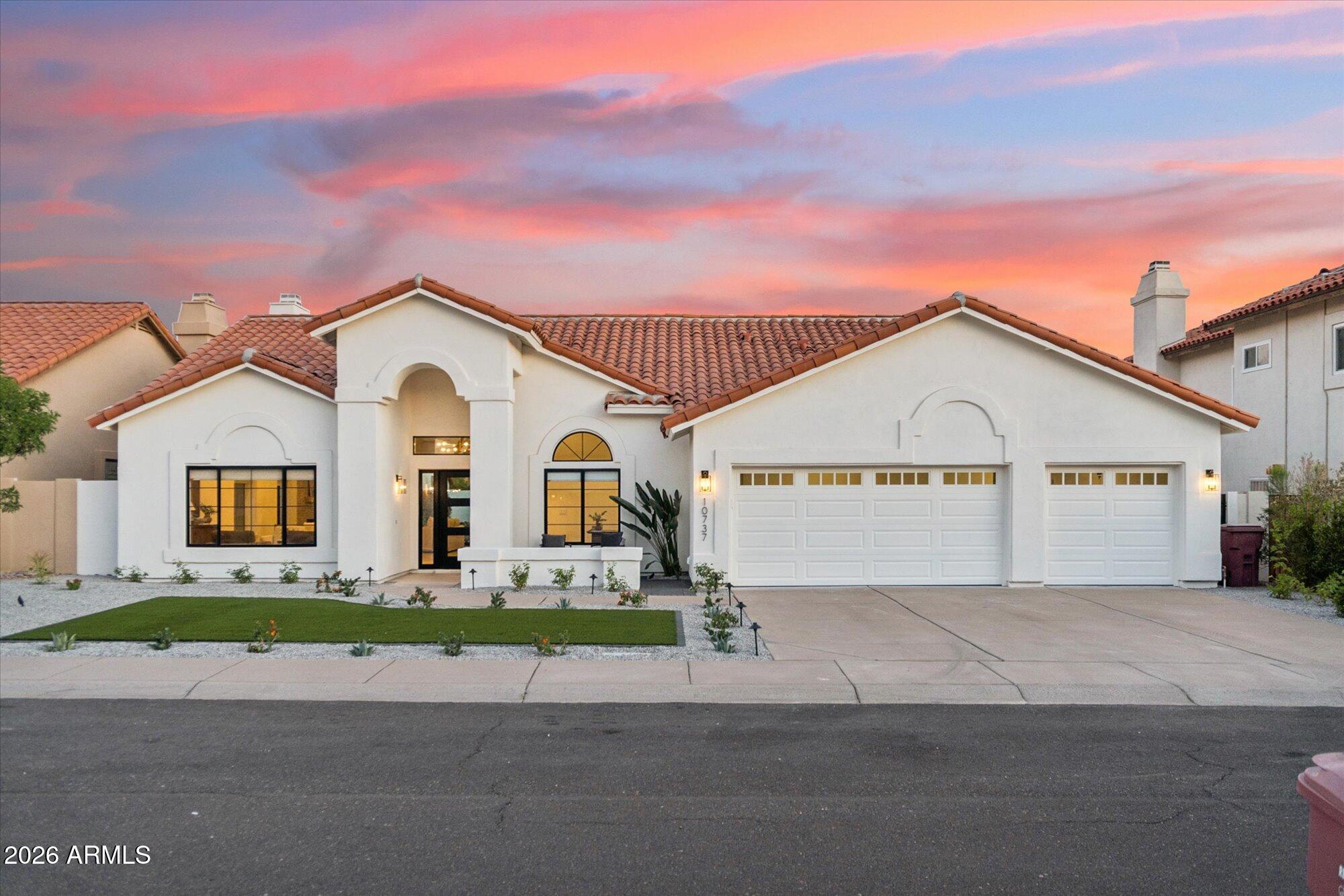 10737 E TERRA Drive, Scottsdale, AZ 85258 — Photo 1 of 42
