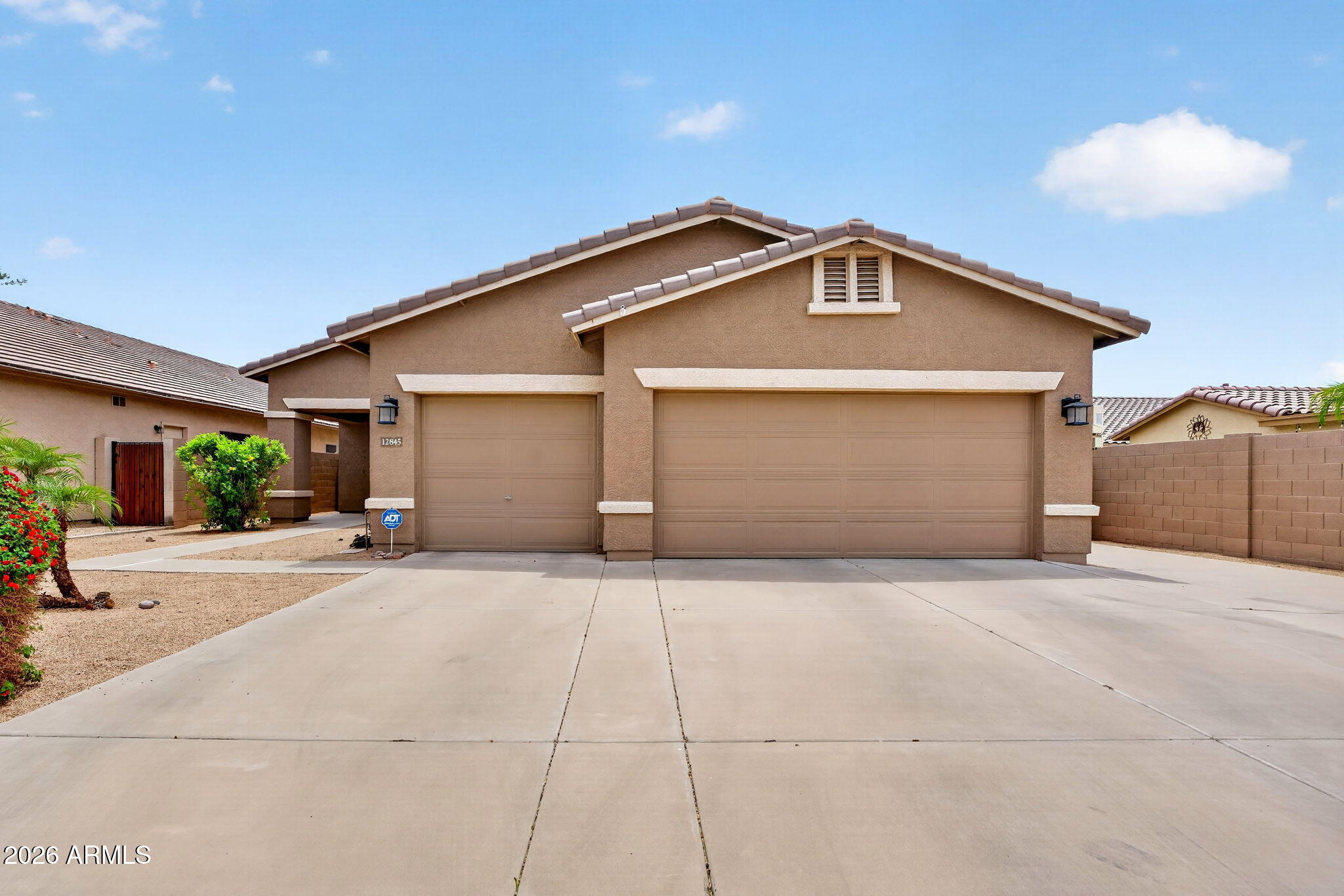 12845 W INDIANOLA Avenue, Avondale, AZ 85392 — Photo 1 of 38