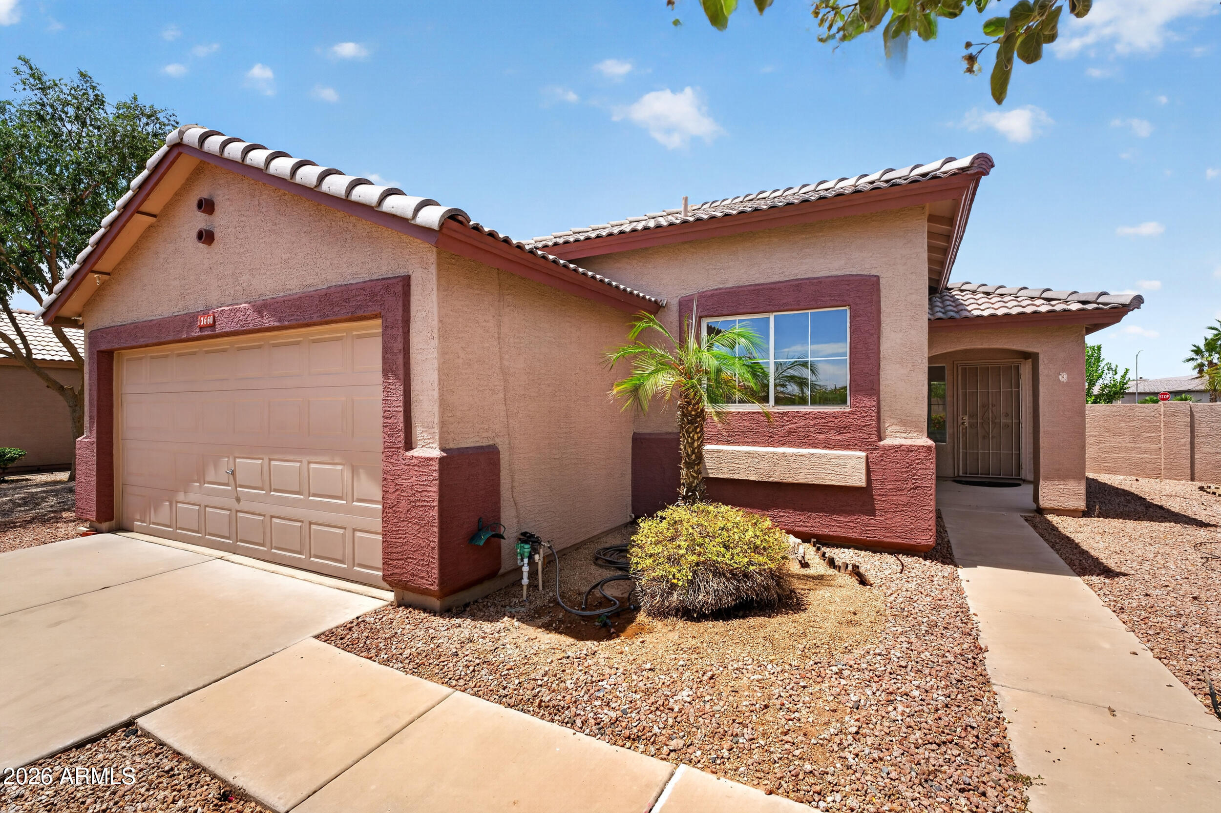13660 W OCOTILLO Lane, Surprise, AZ 85374 — Photo 1 of 29