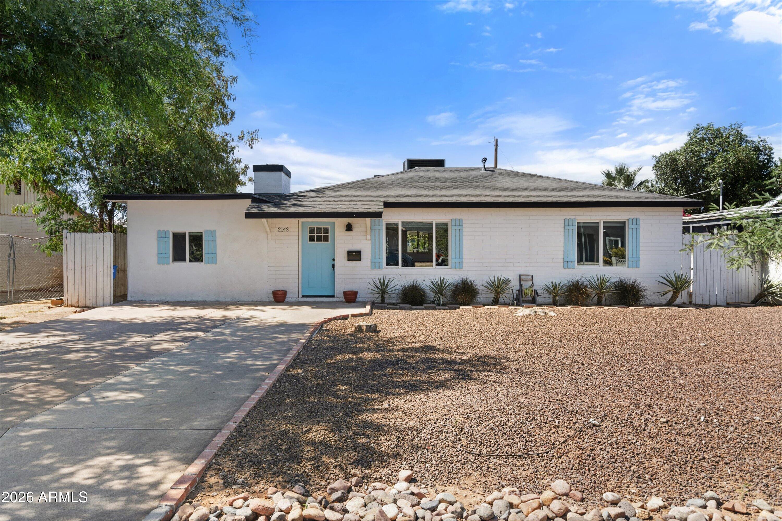2143 W MINNEZONA Avenue, Phoenix, AZ 85015