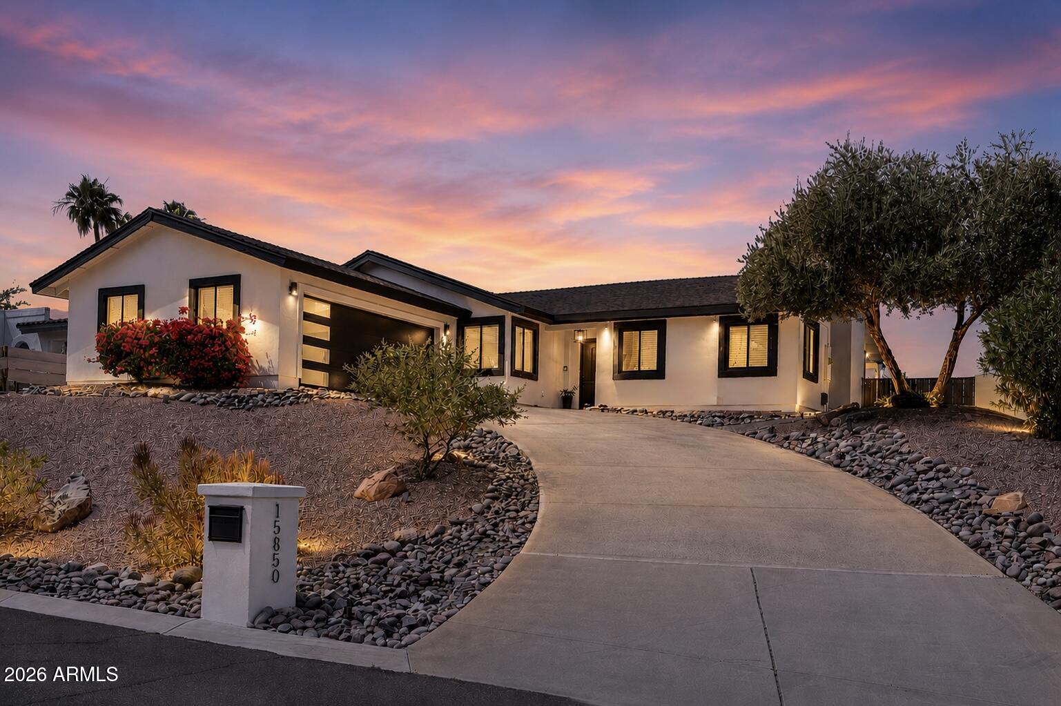 15850 E BURRO Drive, Fountain Hills, AZ 85268 — Photo 1 of 35