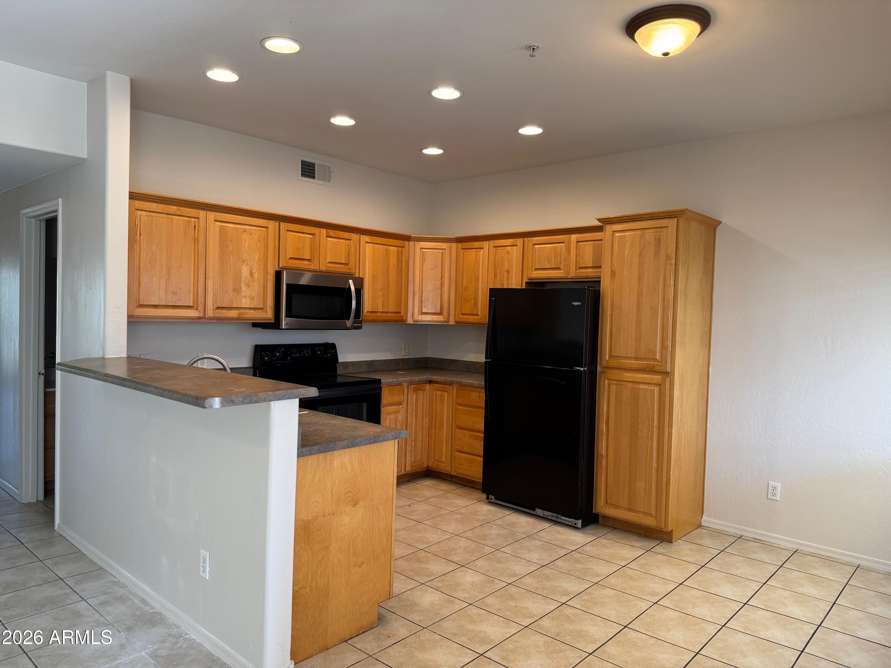 510 W University Drive 208, Tempe, AZ 85281