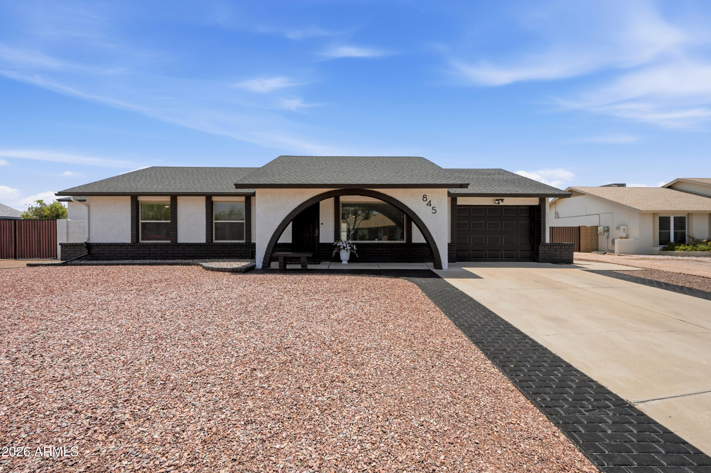 845 E GRANDVIEW Street, Mesa, AZ 85203 — Photo 1 of 40