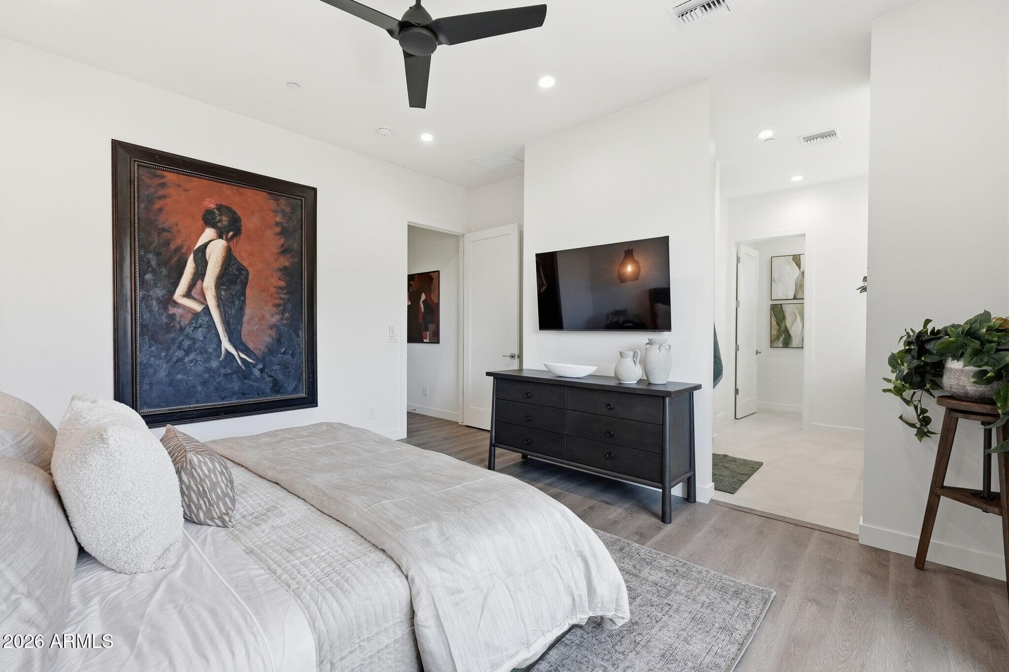 Thumbnail 24