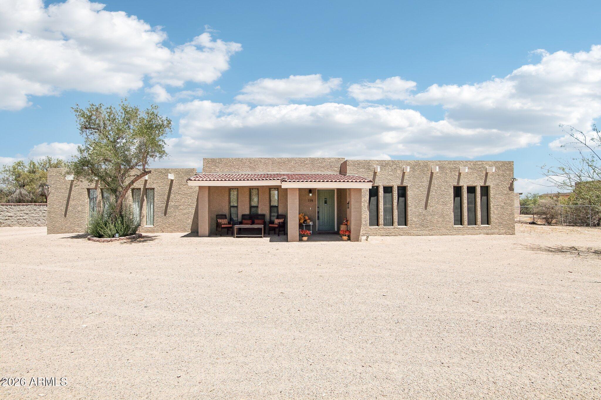 228 W CALLE TUBERIA, Casa Grande, AZ 85194
