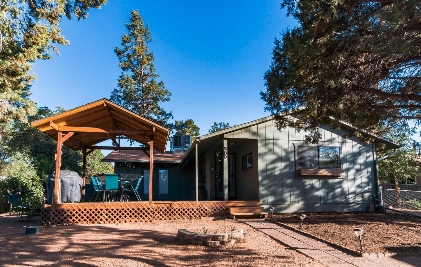 209 W Estate Lane, Payson, AZ 85541 — Photo 1 of 12