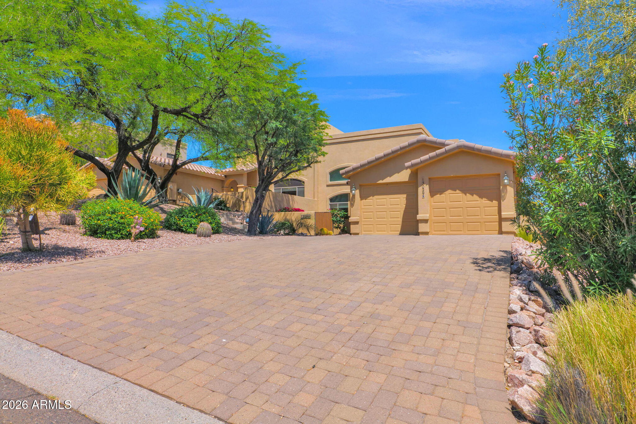 13029 N MIMOSA Drive B, Fountain Hills, AZ 85268 — Photo 1 of 30