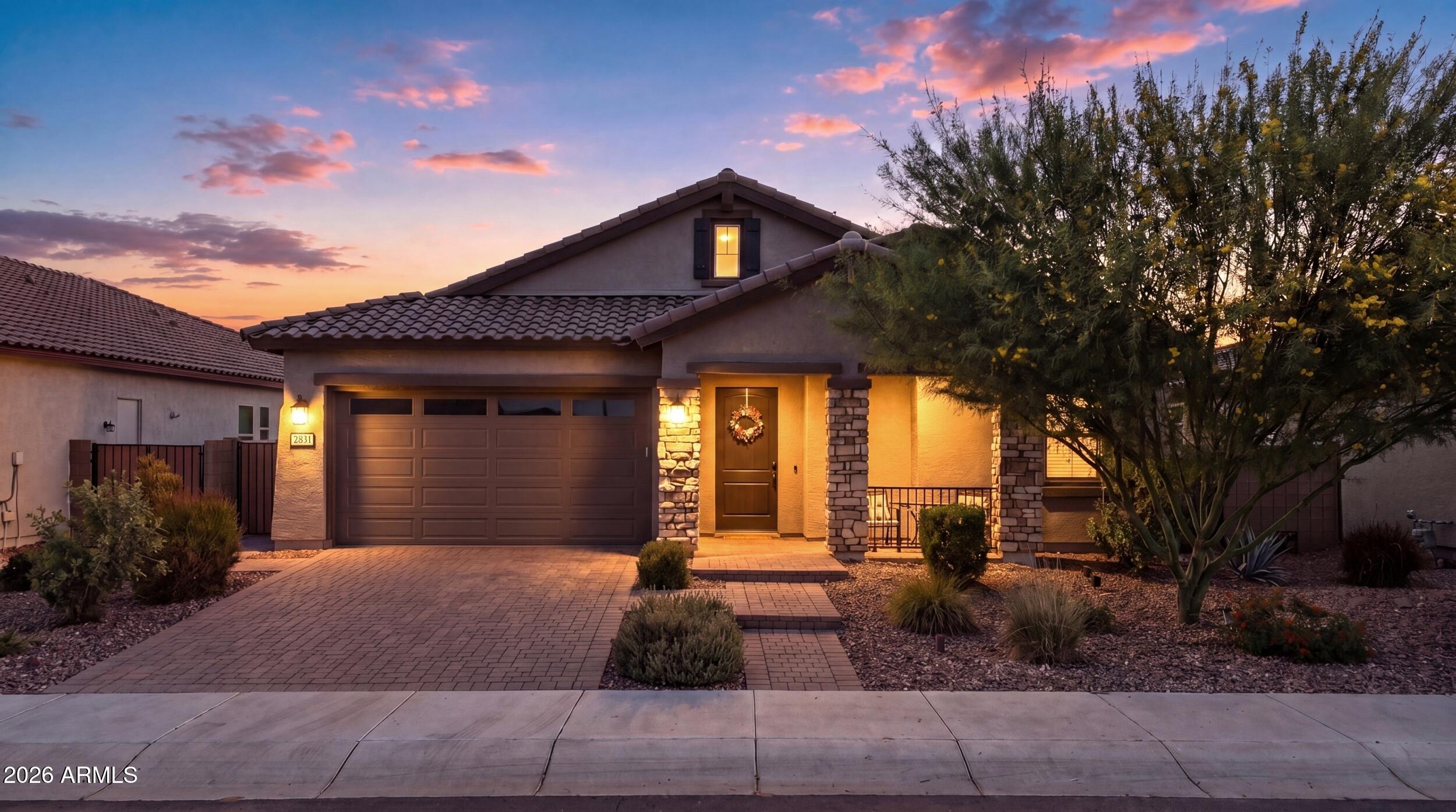 2831 W CHEVELON Drive, San Tan Valley, AZ 85144