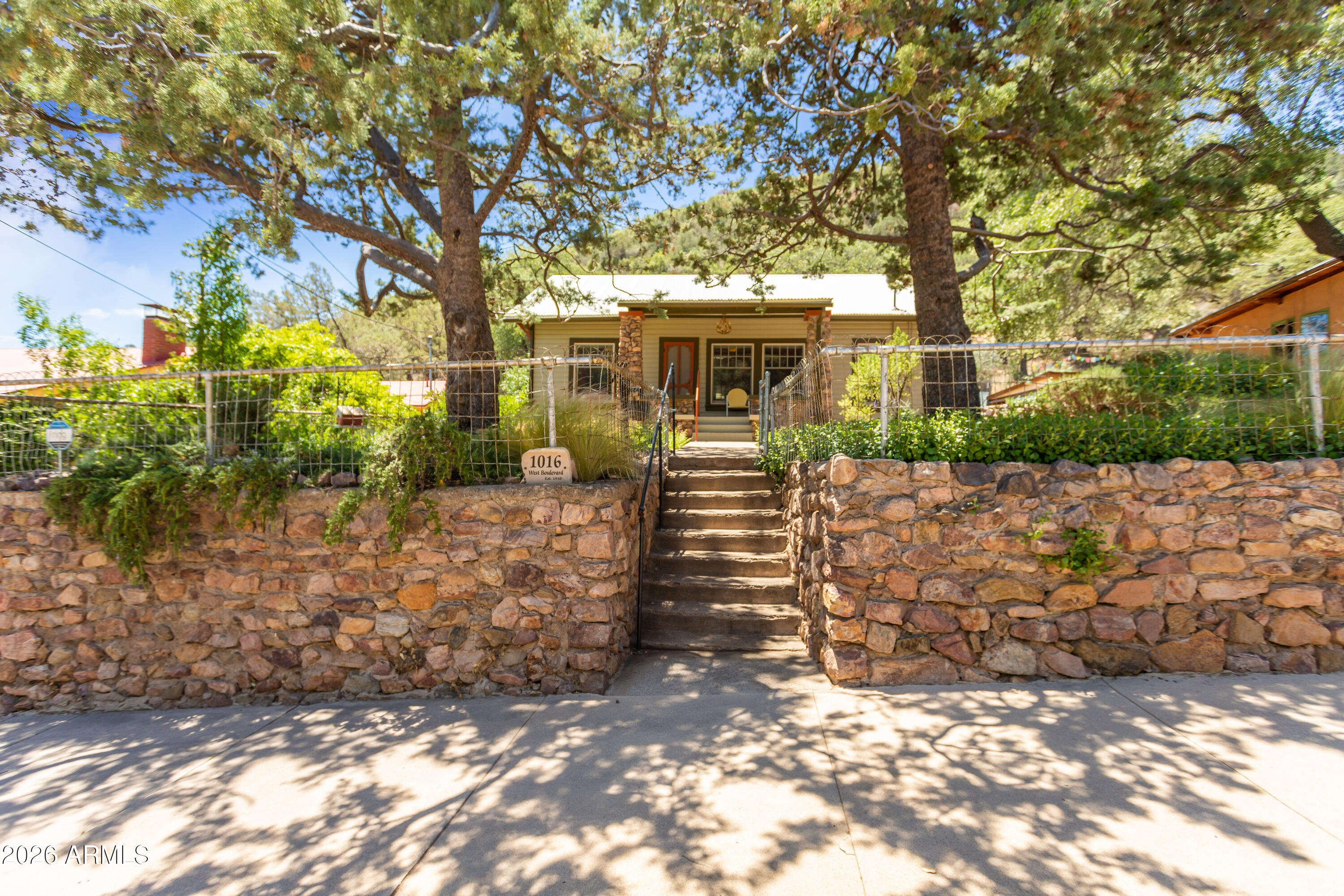 1016 West BLVD, Bisbee, AZ 85603 — Photo 1 of 53