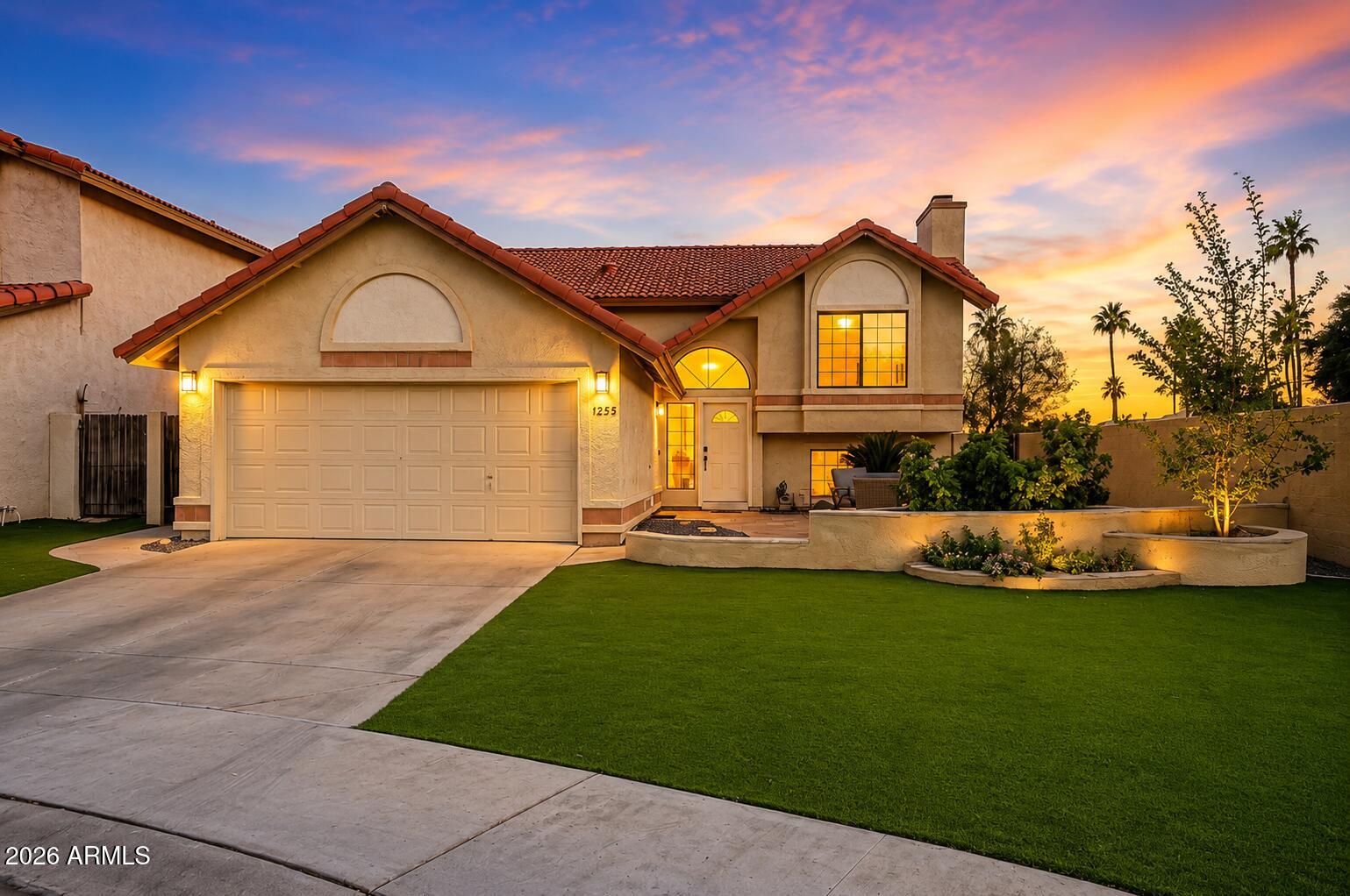 1255 W SEA SHELL Drive, Gilbert, AZ 85233